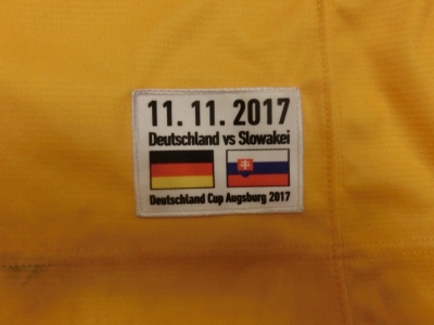 DCup2017 Gameworn Eishockey Trikot #17 Marcus Kink