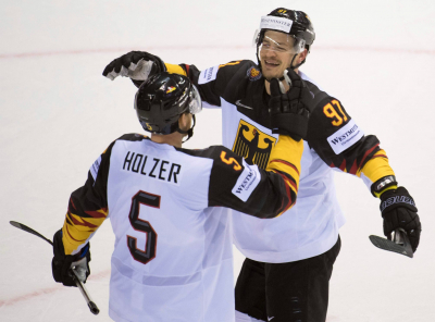 WM 2019 Gameworn #15 Stefan Loibl